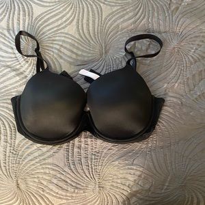 VS Pink Wear Everywhere lightly lined bra 36DD